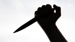 Житель Нефтекумска несколько раз ударил ножом сына за поздний приход домой