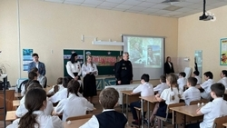 В школах Ставрополя открыли 11 Парт Героев ко Дню защитника Отечества