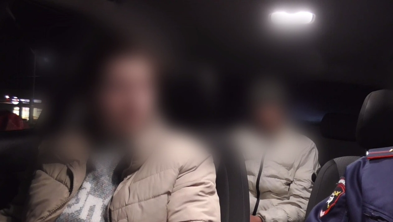 Двух несовершеннолетних мотоциклистов-бесправников задержали в Грачёвском округе