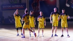 Глава Ставрополья поздравил гандболистов «Виктора» с победой над петербуржцами 