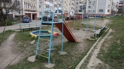 Жителям домов на улице Ленина в Ставрополе помогут обустроить детские площадки