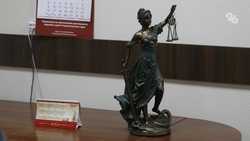 По семь лет колонии получили экс-полицейские на Ставрополье за взятку 