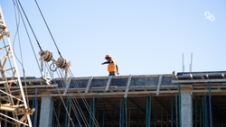 Строители выполнили половину работ в культурном центре в Ставрополе