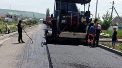 Более 1,5 км дороги ремонтируют в Невинномысске по нацпроекту 