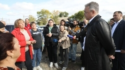 Три улицы починят в селе Ульяновка после звонков на прямую линию губернатора