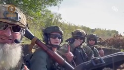 Рамзан Кадыров выложил видео со своими сыновьями на линии соприкосновения