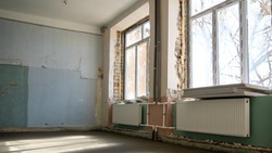 Полувековую школу в селе Красном сдадут после капремонта в 2025 году