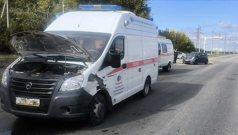 Три человека пострадали в аварии со скорой в Ставрополе