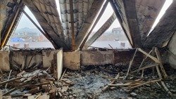 Пострадавшую от февральского пожара крышу многоквартирного дома восстановят в Предгорном округе