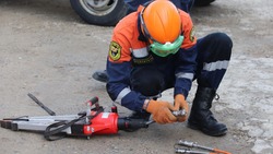 Ставропольские спасатели помогли девочке-подростку, нога которой застряла на эстакаде