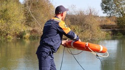 Сотрудники ПАСС спасли мальчика, который тонул в Невинномысском канале