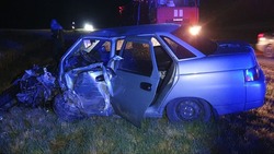 Двое водителей с многочисленными переломами попали в больницу после аварии на Ставрополье 