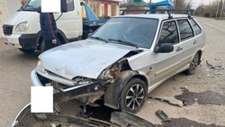 На Ставрополье 70-летний водитель спровоцировал ДТП, поворачивая через сплошную