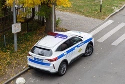 В Кировском округе задержали автомобилиста с купленными в интернете правами