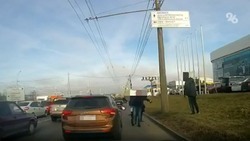 В Ставрополе мужчина в пылу ссоры снёс зеркало на авто оппонента