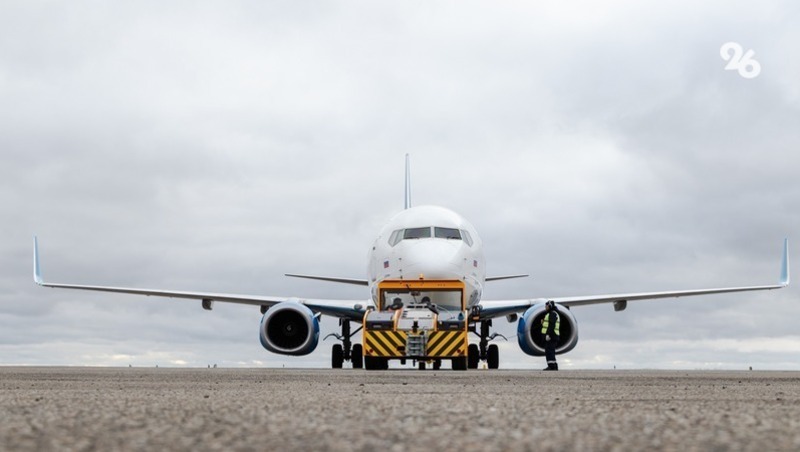 Самолёт Сочи — Владикавказ вернулся в аэропорт из-за глохнущего двигателя