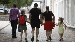Более 380 семей-опекунов получили пособие на Ставрополье