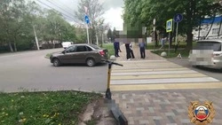 16-летняя ставропольчанка на самокате попала под колёса автомобиля