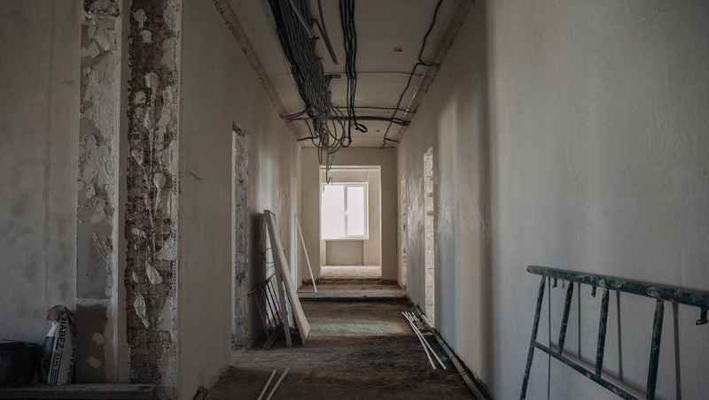 «Крупнейший ремонт в истории города»: школы Ставрополя обновляют по президентской программе