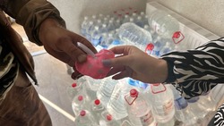 Жители Будённовского округа отправили 1 тыс. литров воды землякам в зону СВО