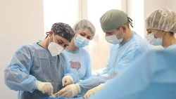 В Ессентуках хирурги провели редкую операцию пациентке с кистой селезёнки