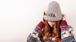 Медик рассказала, чем опасны прогулки без шапки в мороз 