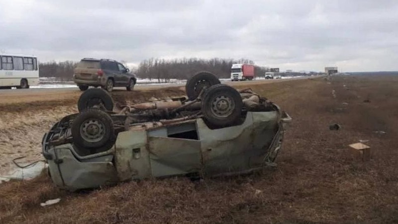 УАЗ опрокинулся после столкновения с иномаркой в Шпаковском округе