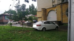 В Ставрополе трое пассажиров иномарки пострадали из-за выезда водителя на встречную полосу 
