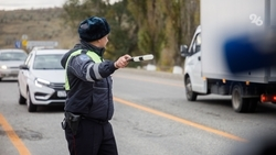 Автоинспекторы помогли пьяному водителю выбраться из горной реки в КЧР