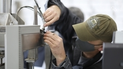 Курьер и токарь стали самыми высокооплачиваемыми среди рабочих на Ставрополье