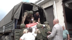 Сотрудники минЖКХ Ставрополья собрали гумпомощь для российских военных — участников спецоперации