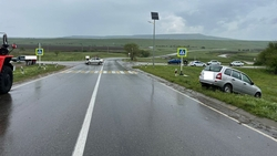 Пожилой мужчина попал в больницу с травмой головы и носа после аварии на Ставрополье