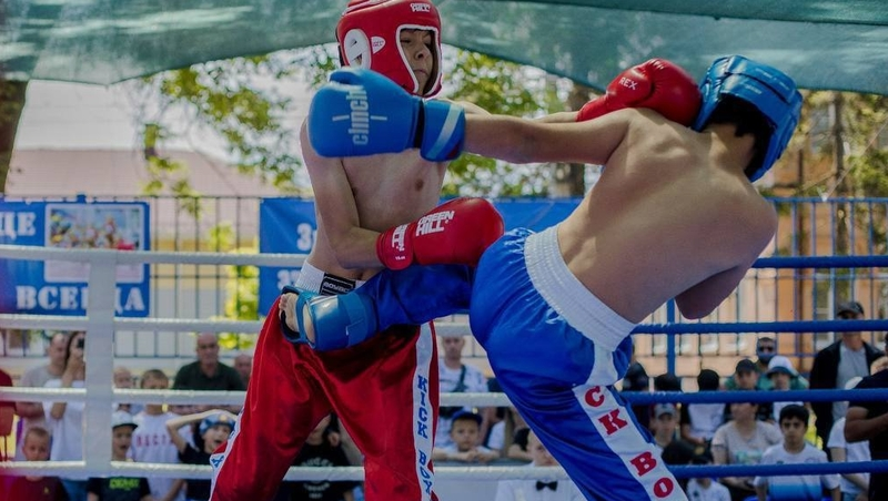 Более 460 кикбоксёров из шести регионов приехали на краевые соревнования в Кисловодск  