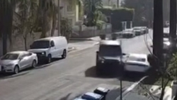 В Лос-Анджелесе уроженка Дагестана протаранила машину грабителей