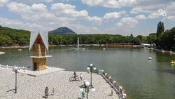 Платная парковка появится возле озера «30'Ка» в Железноводске