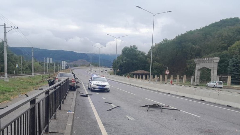 Один человек погиб и один пострадал в аварии вблизи Кисловодска