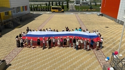 40-метровый флаг России развернули в Предгорном округе 12 июня