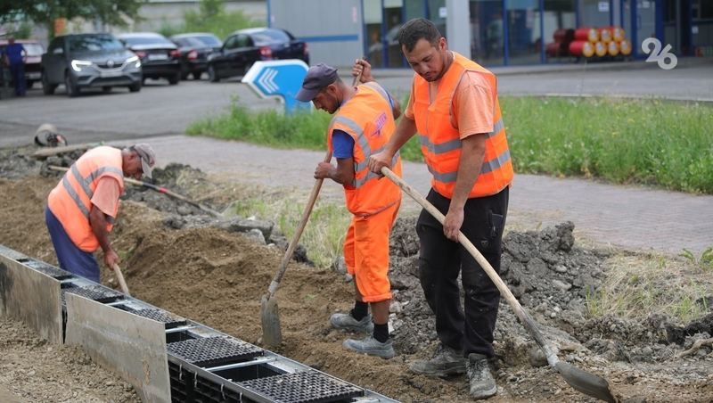 Улицу Беляева в Нефтекумске отремонтируют до 1 ноября по поручению губернатора