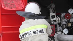 На Ставрополье пожарные спасли пенсионеров из горящего дома 