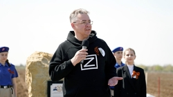 Глава Ставрополья посадил деревья в Саду памяти в Ипатовском округе