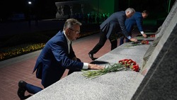 Глава Ставрополья возложил цветы в память о погибших в Великой Отечественной войне