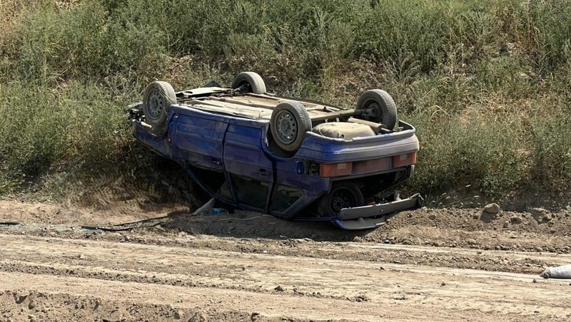 Водитель погиб в опрокинувшейся машине на Ставрополье