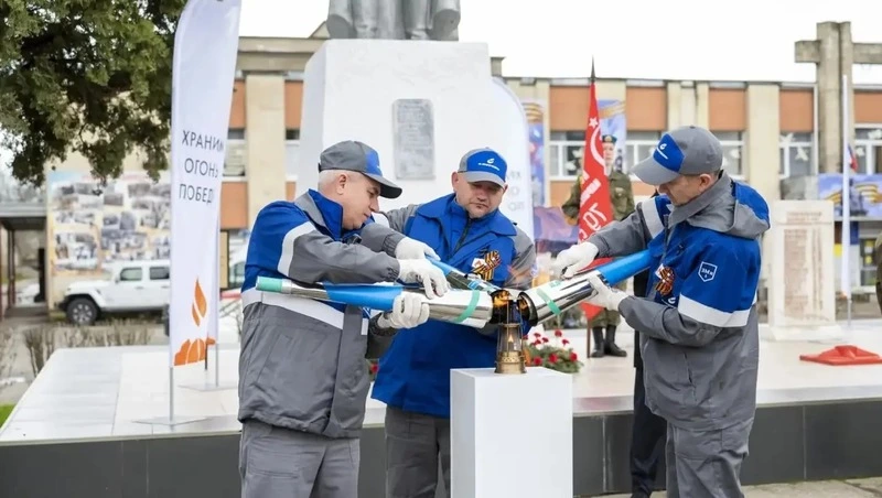 Восстановленный Вечный огонь зажгли в Пятигорске – глава Ставрополья