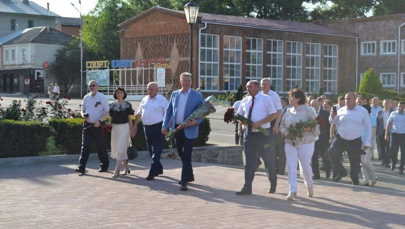 Губернатор Ставрополья почтил память павших в годы Великой Отечественной войны