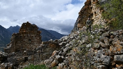 Древние циклопические постройки и могильник обнаружили археологи в Ингушетии