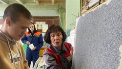 Школьники из Ипатовского округа попробовали себя в профессии маляра и каменщика 
