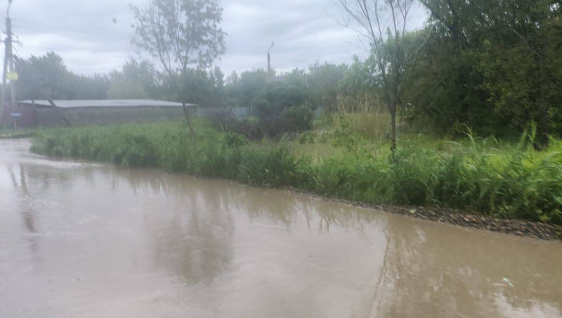 Водовод отключили в Солнечнодольске после аварии из-за сильных ливней