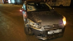 Женщина погибла под колёсами Ford, переходя дорогу на красный свет в Ставрополе