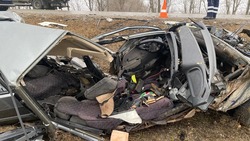 Водитель и пассажир легковушки погибли в ДТП с фурой в Георгиевском округе