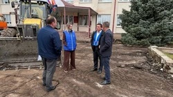 Активисты «Единой России» проверили ремонт школы, сквера и дорог на Ставрополье